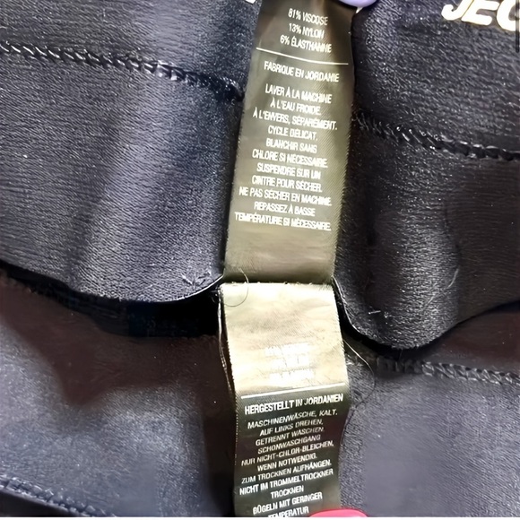 Peter Nygard Grunge Goth Alternative Pull-On Skinny Ankle Trouser Red Blu Plaid - Picture 7 of 7